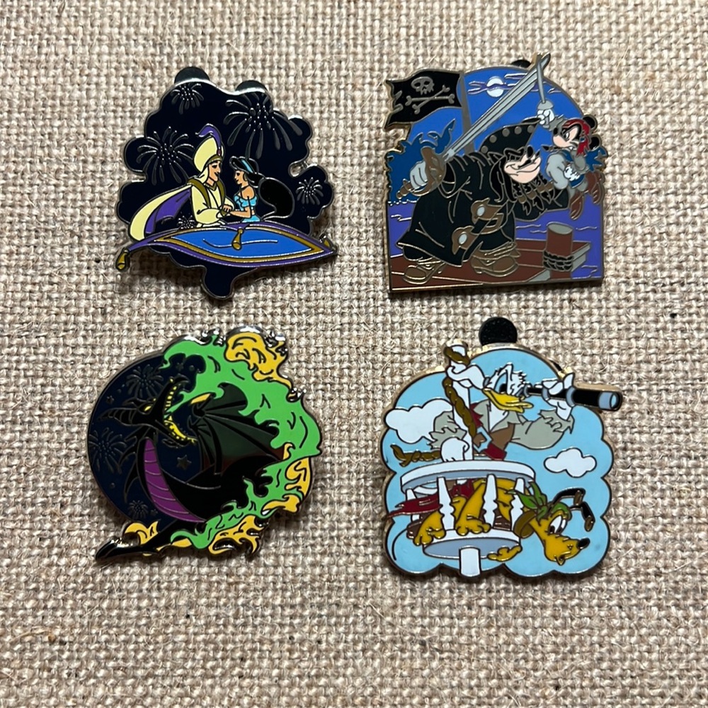 Disney lanyard trading pins